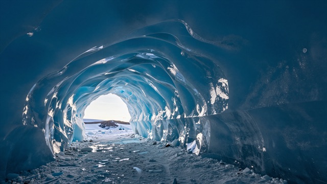 Glacier grotte bleue